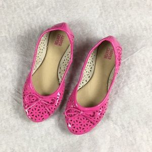 Girl cutout pink Flats